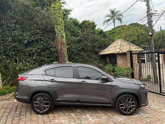 FIAT FASTBACK 1.0 TURBO 200 HYBRID IMPETUS CVT FIAT FASTBACK 1.0 TURBO 200 HYBRID IMPETUS CVT